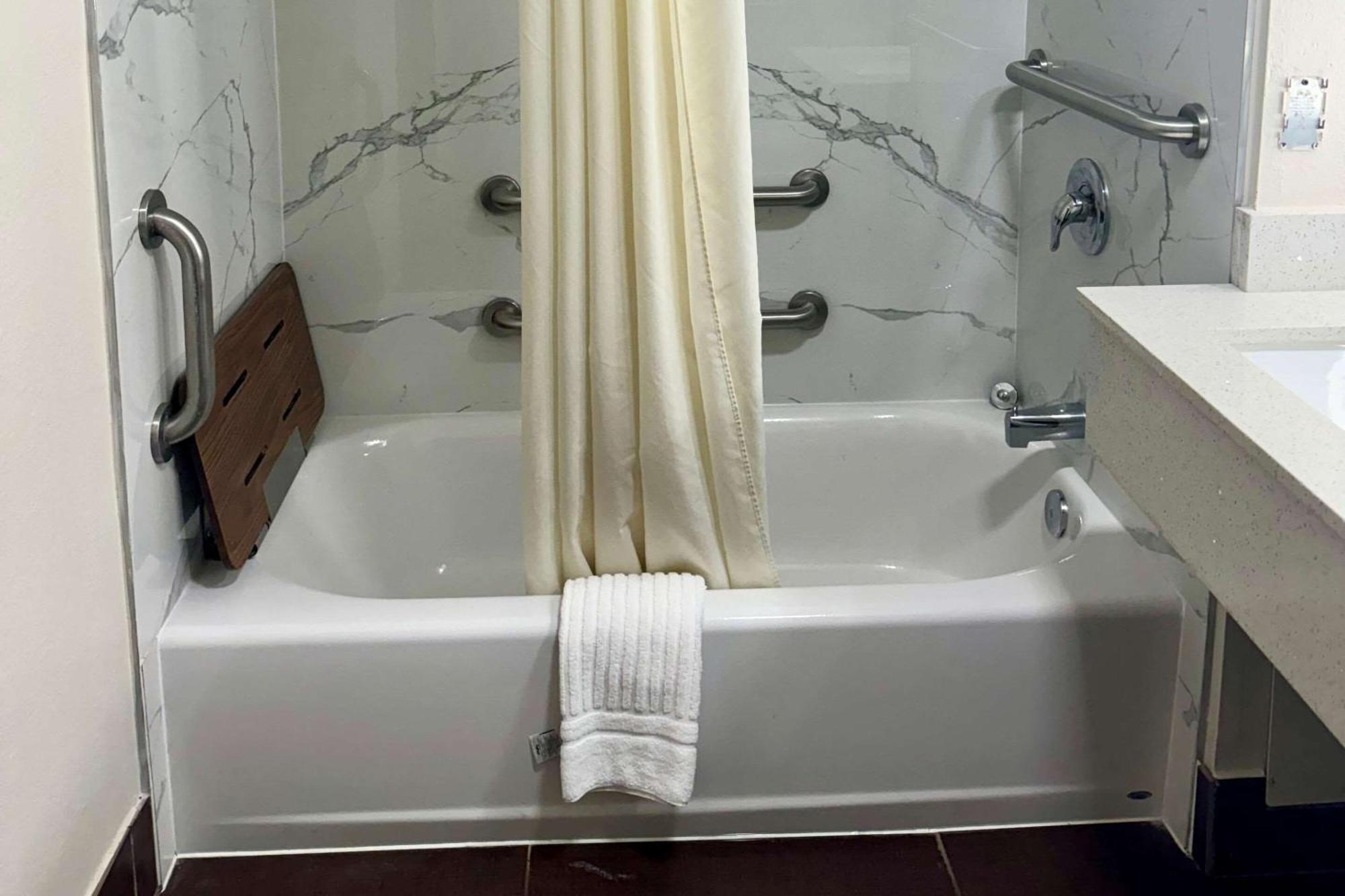 Quality Inn Sulphur Εξωτερικό φωτογραφία